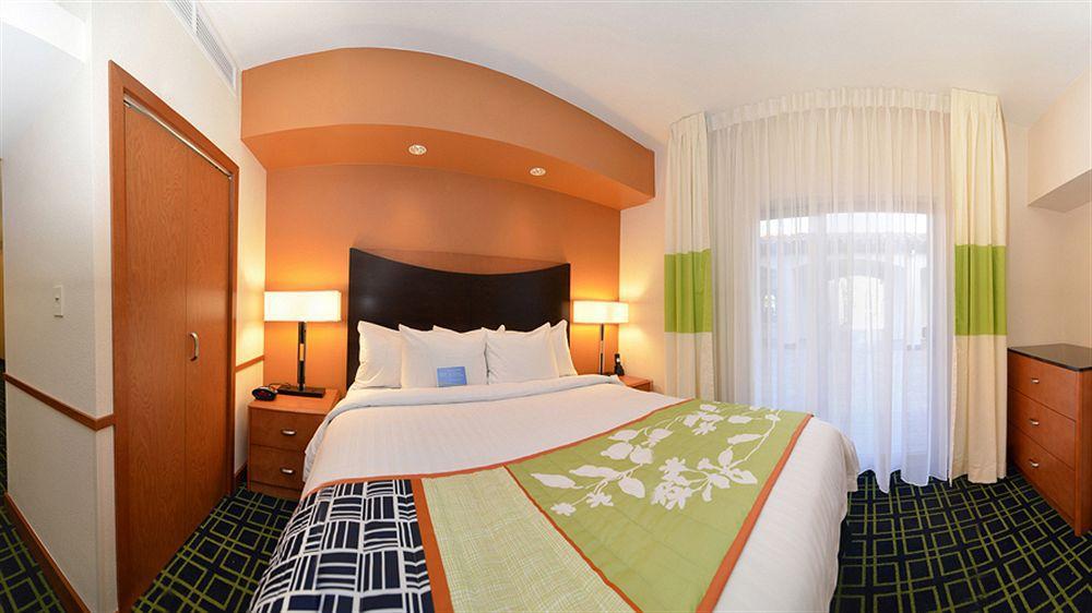 Fairfield Inn & Suites Santa Cruz - Capitola Bagian luar foto