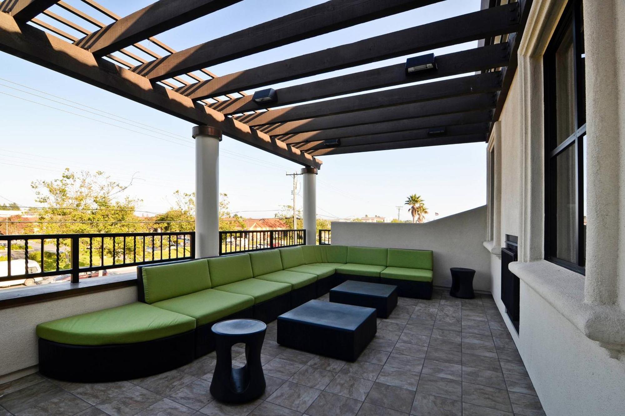 Fairfield Inn & Suites Santa Cruz - Capitola Bagian luar foto