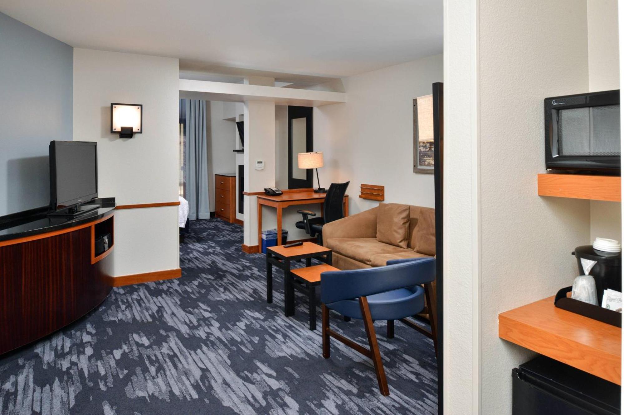 Fairfield Inn & Suites Santa Cruz - Capitola Bagian luar foto