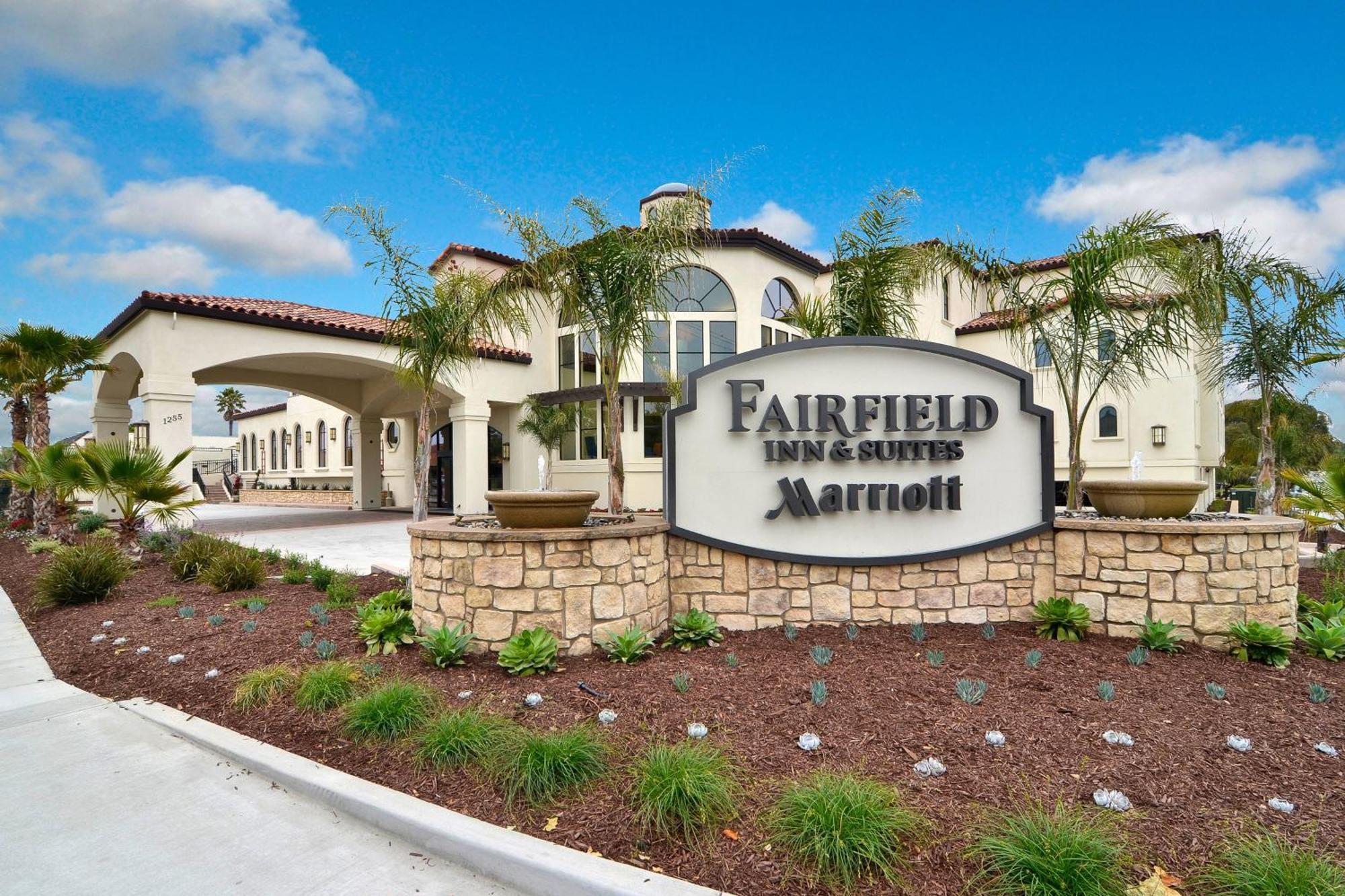 Fairfield Inn & Suites Santa Cruz - Capitola Bagian luar foto