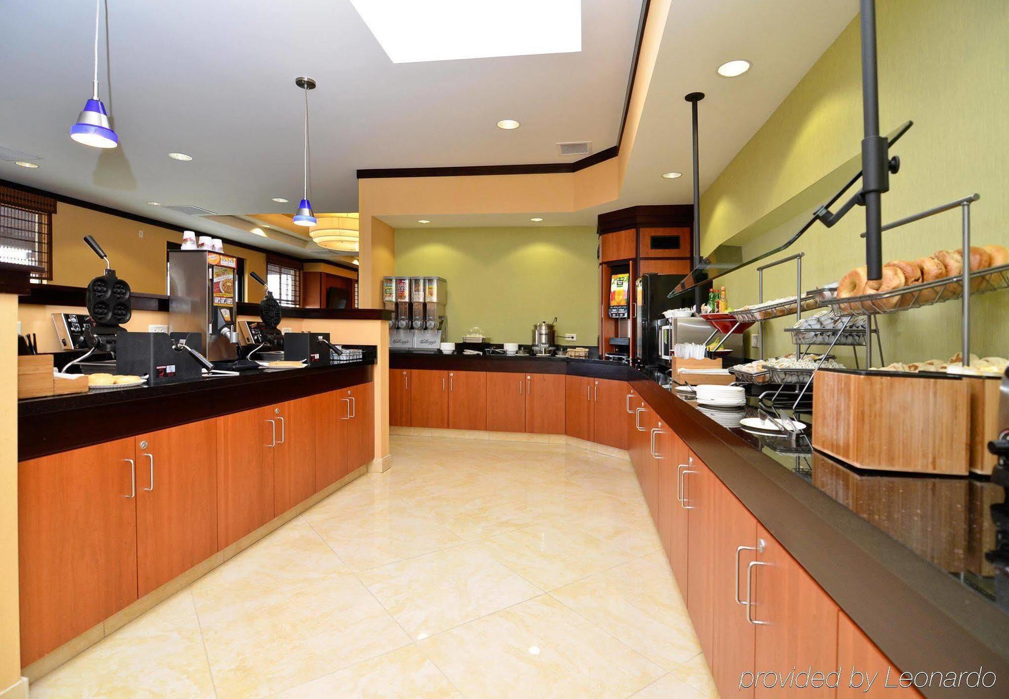 Fairfield Inn & Suites Santa Cruz - Capitola Restoran foto